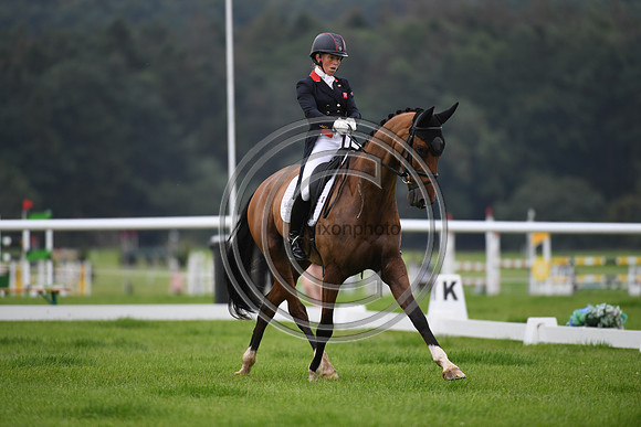 Rosalind Canter_IZILOT DHI_BHT_PN22_81327