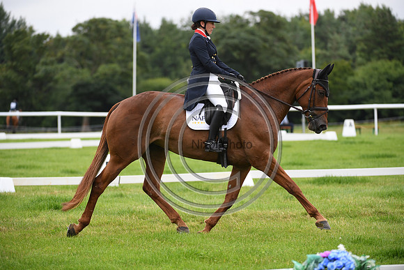 Laura Collett_BLING_BHT_PN22_81299