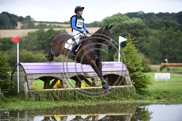 Morven Pringle_SOMETHING CLASSICAL_BHT_PN22_81229