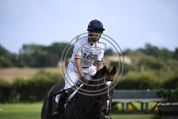 Harry Meade_CAVALIER CRYSTAL_BHT_PN22_82682