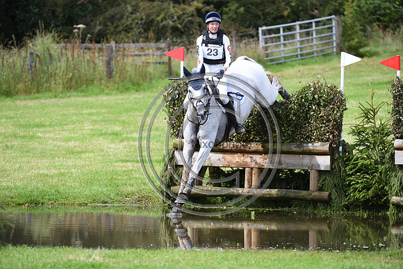Grace Botterell_UP UP AND AWAY_BHT_PN22_82146