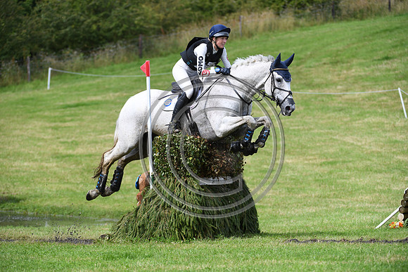 Grace Botterell_UP UP AND AWAY_BHT_PN22_82158