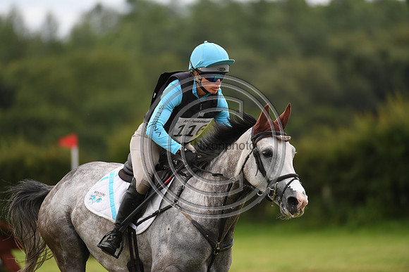 Izzy Taylor_HATHAWAY ROYALE_BHT_PN22_82559