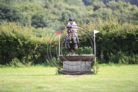 Harry Meade_CAVALIER CRYSTAL_BHT_PN22_82675