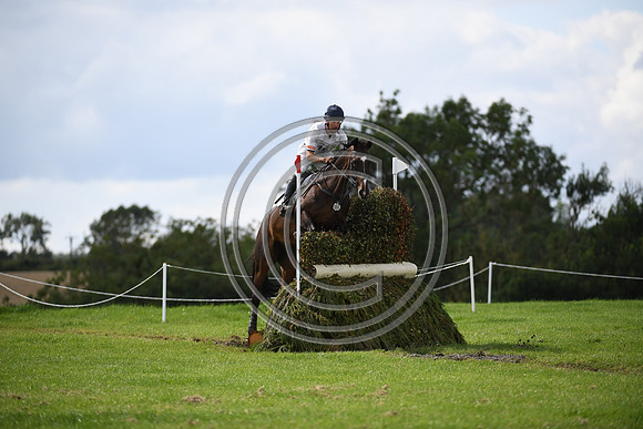Harry Meade_CAVALIER CRYSTAL_BHT_PN22_82665