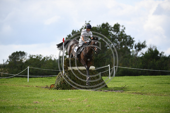 Harry Meade_CAVALIER CRYSTAL_BHT_PN22_82667