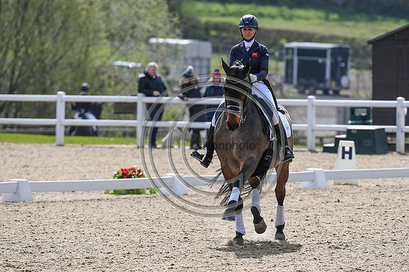 Louise Bell_Into The Blue_EliteTrainingComp_PN21_2102