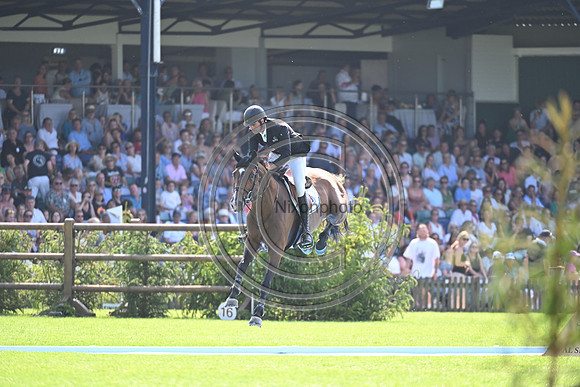 David SIMPSON_PJOTR VAN DE KRUISHOEVE_Derby_PN23_76871