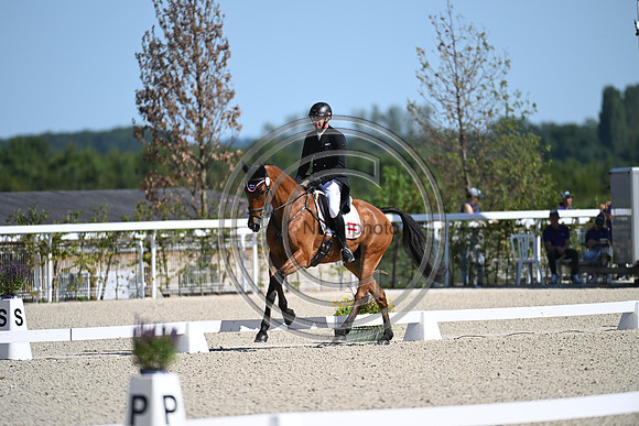 Daniel DUNST_CHEVALIER 97_Eur3DE23_87209
