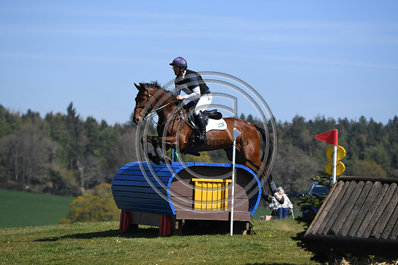 Aaron Millar_RLE NINA VAN OVERIS Z_BictonArenaInter_PN21_5014