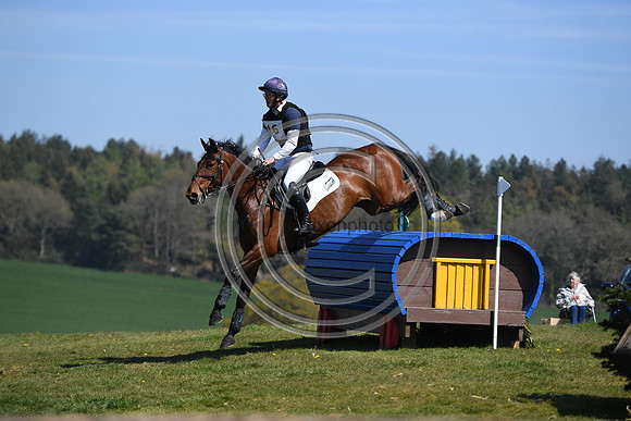 Aaron Millar_RLE NINA VAN OVERIS Z_BictonArenaInter_PN21_5017