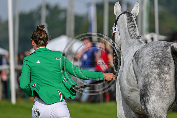 Sophie Fouracre_Lordana VH Leysehof Z_DBHT_100705
