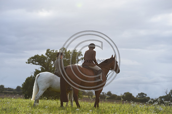 Grafton_Hunting_PN23_14396