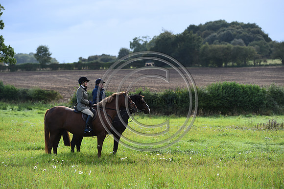 Grafton_Hunting_PN23_14395