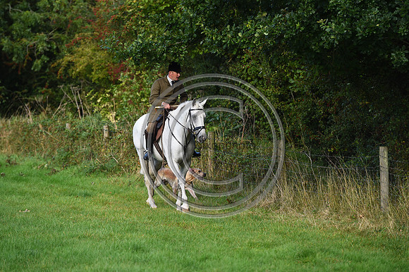 Grafton_Hunting_PN23_14348