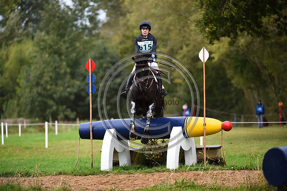 Mollie SUMMERLAND_MOJO_LeLion_PN23_106021