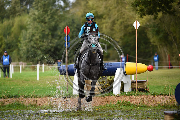 IzzyTAYLOR_BARRINGTON ALICE_LeLion_PN23_106180
