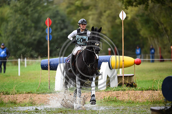 Kristyna KRAKOVSKA_COMPLICATION_LeLion_PN23_105842
