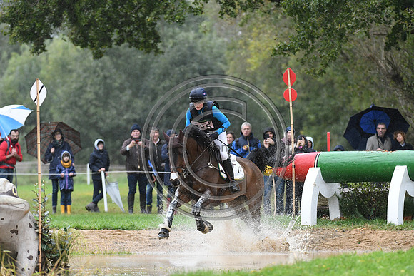 Caroline HARRIS_COOLEY MOSSTOWN_LeLion_PN23_106948