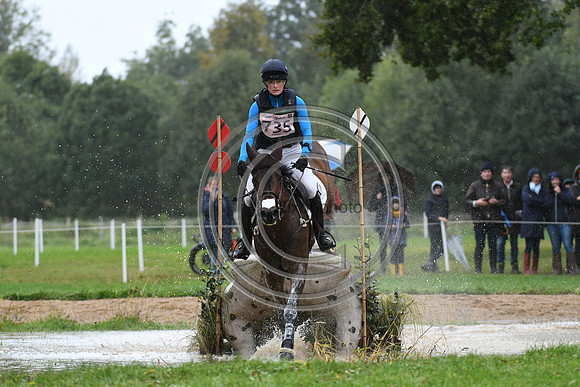 Caroline HARRIS_COOLEY MOSSTOWN_LeLion_PN23_106958