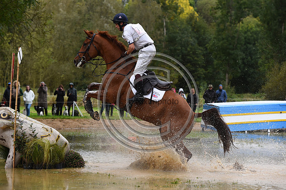 Harry MEADE_AMIRO ISLAND_LeLion_PN23_105717