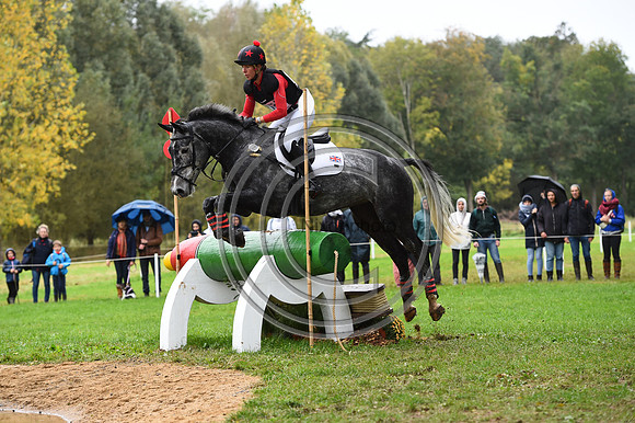 Fiona KASHEL_MONBEG CAZADOR_LeLion_PN23_106757