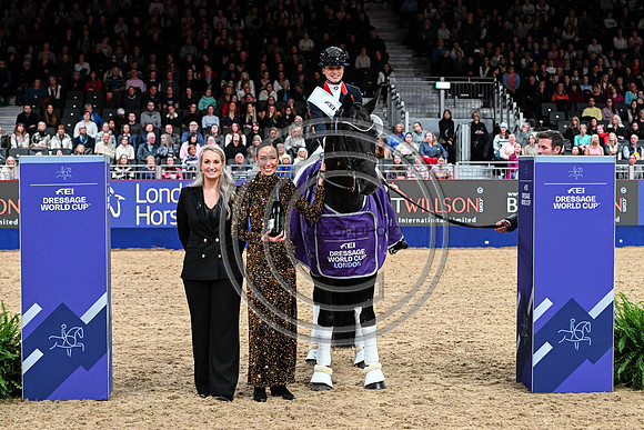 London International Horse Show