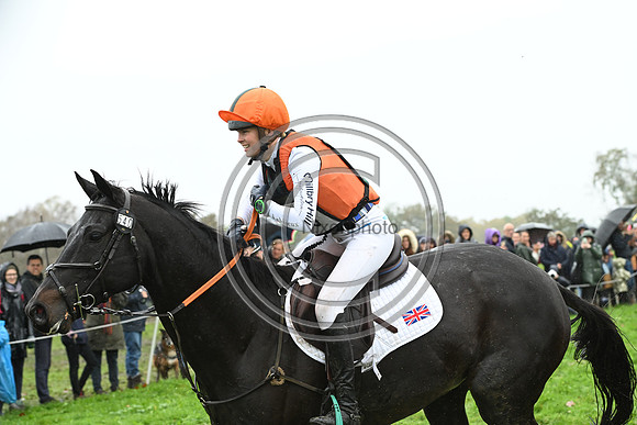 Storm Straker_FEVER PITCH_PAU_PN24_12386