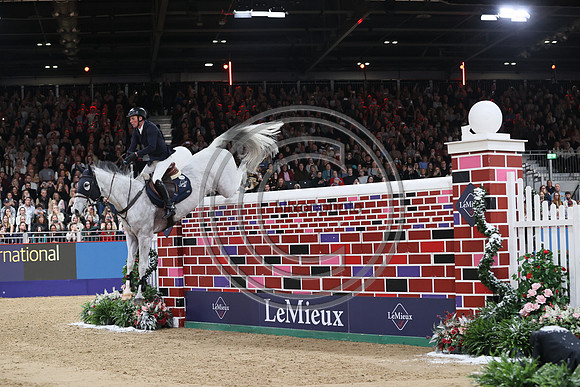 Guy Williams_Mr Blue Sky Uk_LIHS_PN23_121064