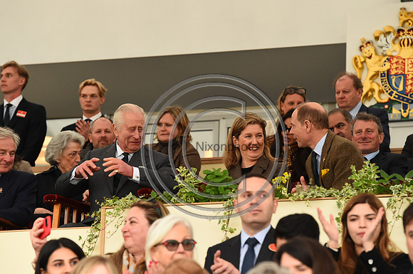 RoyalBox_RWHS_PN23_16013