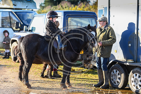 NFH_Hunting_PN23_121579
