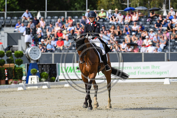 Laura Collett_London 52_EurosLuhmuhlen_PN19_84433