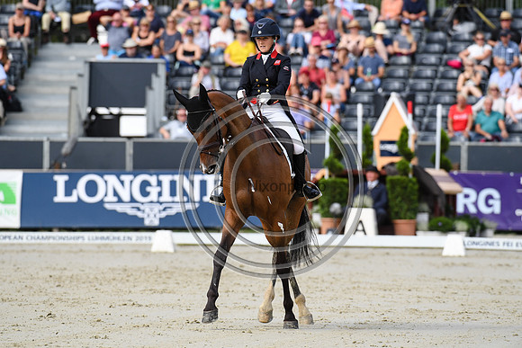 Laura Collett_London 52_EurosLuhmuhlen_PN19_84441