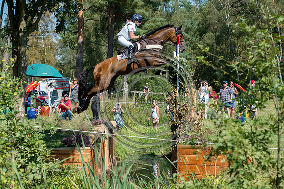 Laura Collett_London 49_EurosLuhmuhlen_PN19_94133
