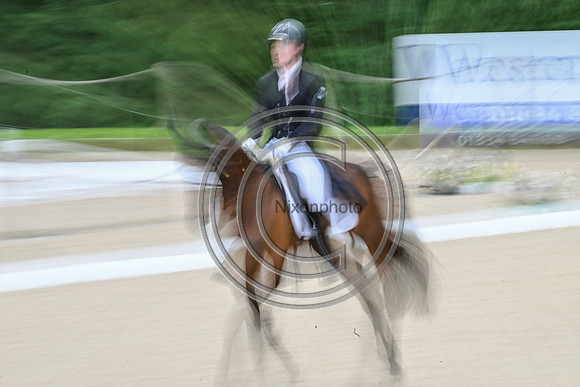 Aaron Millar_FRIENDSHIP VDL_Bicton_PN24_142129-2