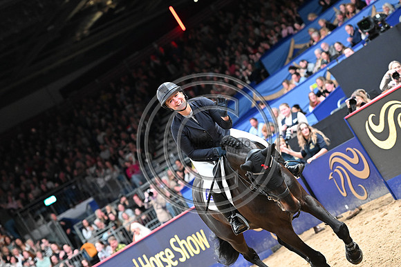 Gemma Stevens_Envoy Merelsnest Z_LIHS_PN24_3759