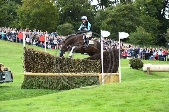 Caroline Clarke_TOUCH TOO MUCH_LRBHT_PN19_120973