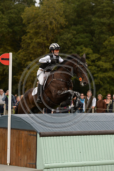 Caroline Powell_ON THE BRASH_LRBHT_MR19_128649