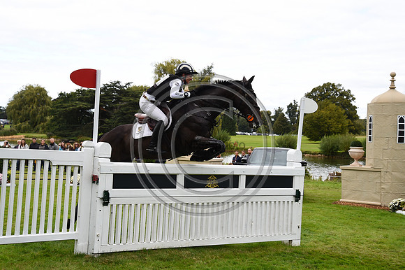 Caroline Powell_ON THE BRASH_LRBHT_TM19_39010