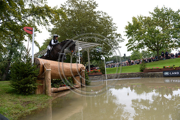Caroline Powell_ON THE BRASH_PN19_121393