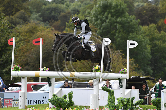 Dan Jocelyn_BLACKTHORN CRUISE_LRBHT_PN19_120411