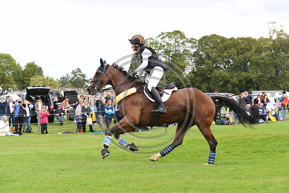 Elisabeth Halliday-Sharp_DENIRO Z _LRBHT_TM19_38616