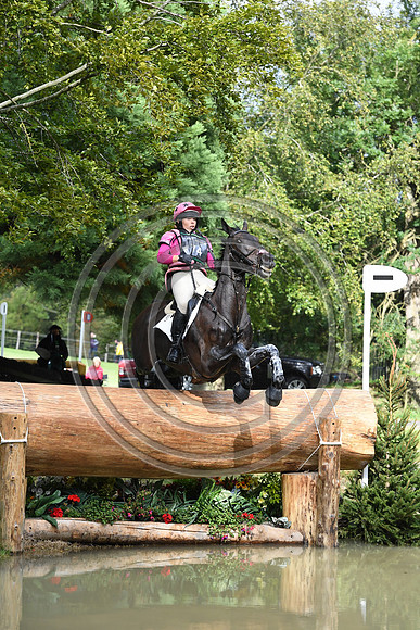 Emma Hyslop-Webb_PENNLANDS DOUGLAS_LRBHT_PN19_120482