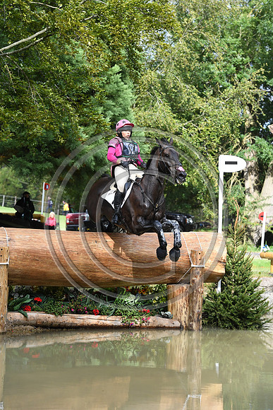 Emma Hyslop-Webb_PENNLANDS DOUGLAS_LRBHT_PN19_120483
