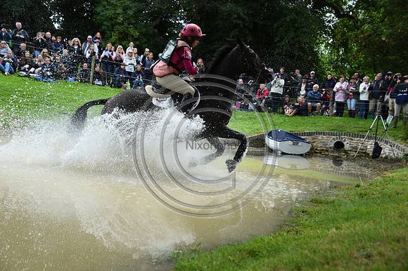 Emma Hyslop-Webb_PENNLANDS DOUGLAS_PN19_121130