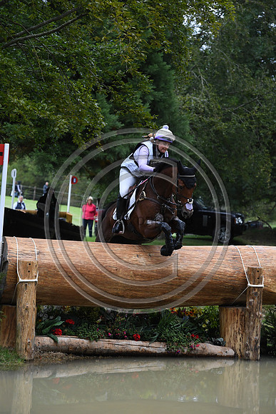 Gemma Tattersall_SANTIAGO BAY_LRBHT_PN19_120535