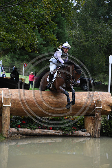 Gemma Tattersall_SANTIAGO BAY_LRBHT_PN19_120536