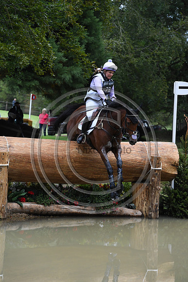 Gemma Tattersall_SANTIAGO BAY_LRBHT_PN19_120537