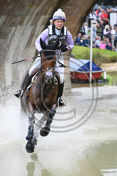 Gemma Tattersall_SANTIAGO BAY_LRBHT_TM19_38668
