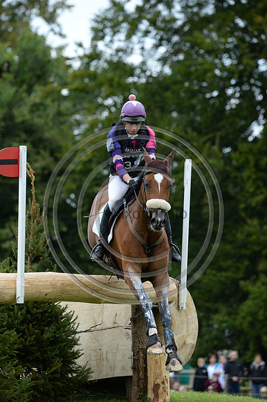 Ginny Howe_UNDALGO DE WINDSOR_LRBHT_MR19_128693